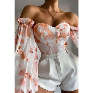 Shop Jaus Oriana Bodysuit - Peach Floral